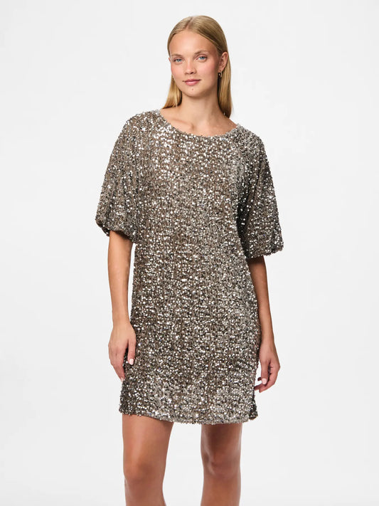 Robe Kam
