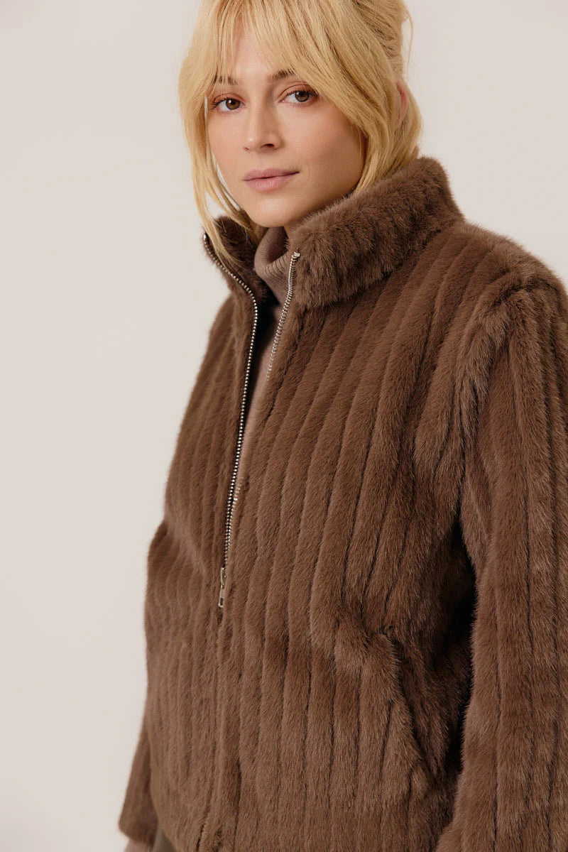 Veste Evangelina