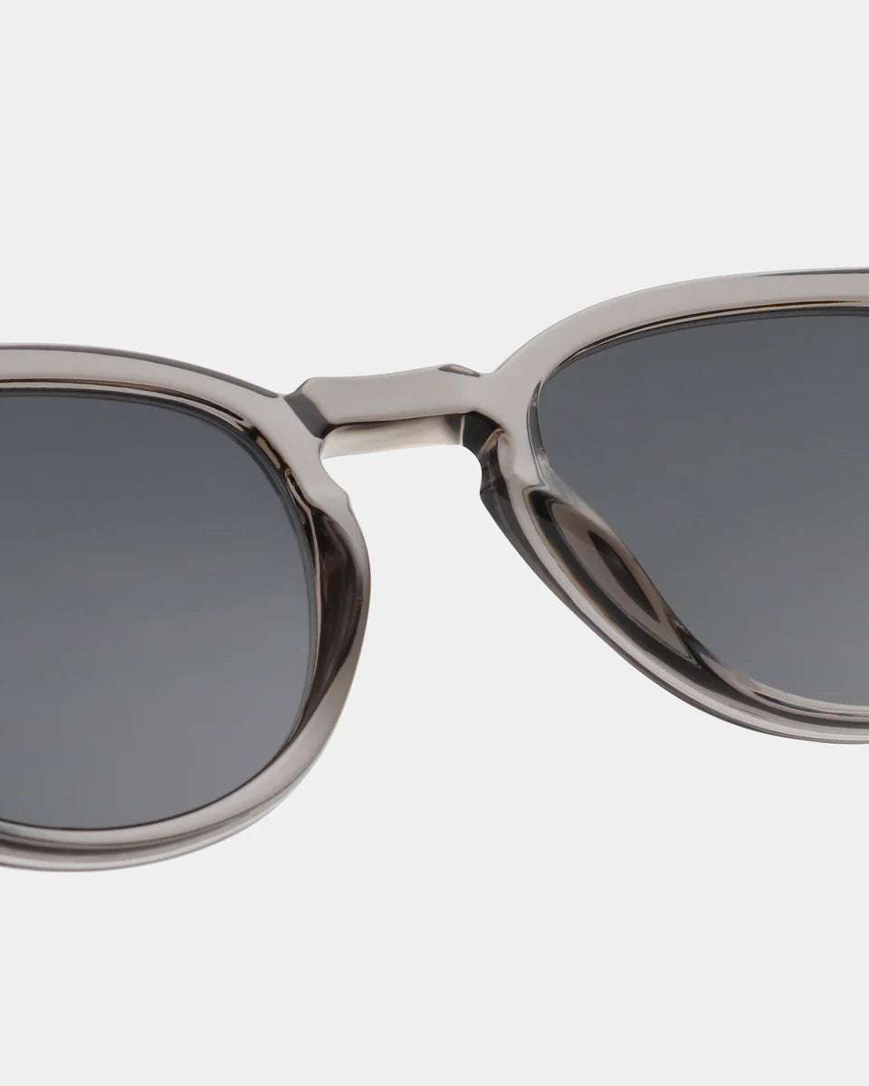 Bate Grey Transparent