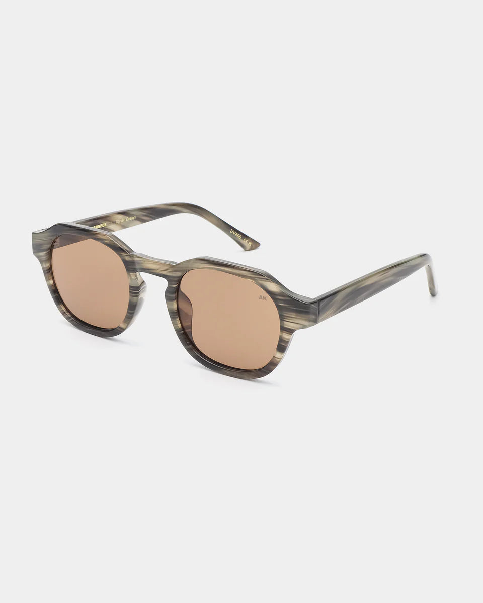 Zan Striped Horn