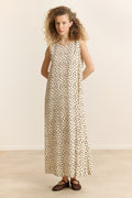 Robe Camelia